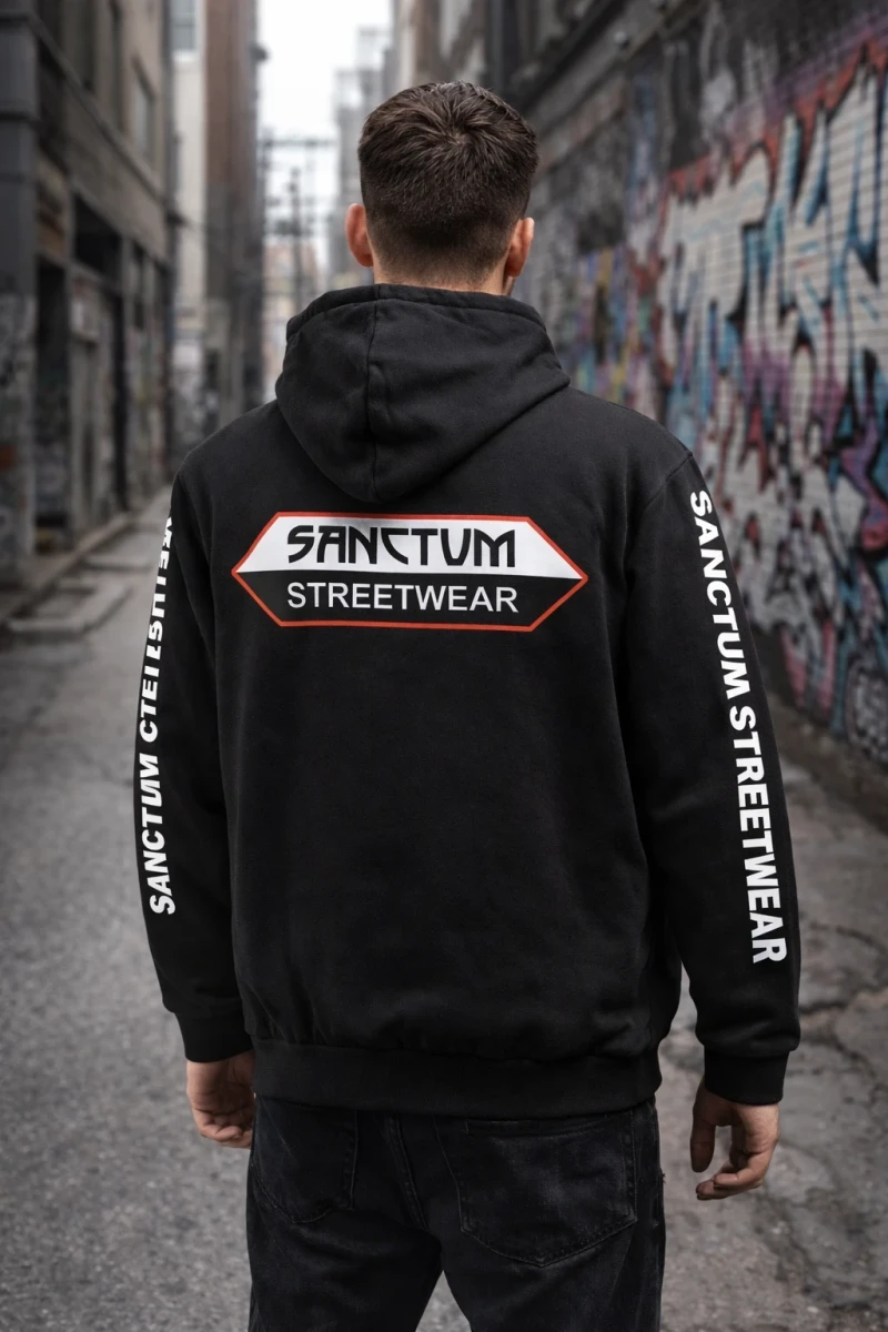 Sanctum Streetwear  Hooded Jacket - black   Klassische Sweatjacke mit Kapuze  Sweat-Qualität mit angerauter Innenseite  Doppellagige Kapuze mit Kordelzug  zwei Einschubtaschen  Neecktape  Bündchen mit Elasthan  Farbe: black  Material: 80% Baumwolle, 20% Polyester Oberstoff ( 280g/ m²)