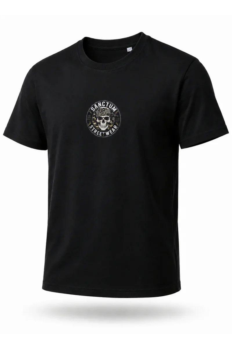 Sanctum Streetwear  T-Shirt Camo Skull - black  Dieses Rundhals T-Shirt überzeugt durch seinen zeitlosen Schnitt und dem hohen Tragekomfort.    Klassischer Rundhalsausschnitt  Single Jersey    Material: 100% Baumwolle  Oberstoff ( 180g/ m²)