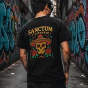 Sanctum Streetwear  T-Shirt Sombrero - black  Dieses Rundhals T-Shirt überzeugt durch seinen zeitlosen Schnitt und dem hohen Tragekomfort.    Klassischer Rundhalsausschnitt  Single Jersey    Material: 100% Baumwolle  Oberstoff ( 180g/ m²)