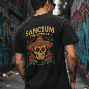 Sanctum Streetwear  T-Shirt Sombrero - black  Dieses Rundhals T-Shirt überzeugt durch seinen zeitlosen Schnitt und dem hohen Tragekomfort.    Klassischer Rundhalsausschnitt  Single Jersey    Material: 100% Baumwolle  Oberstoff ( 180g/ m²)